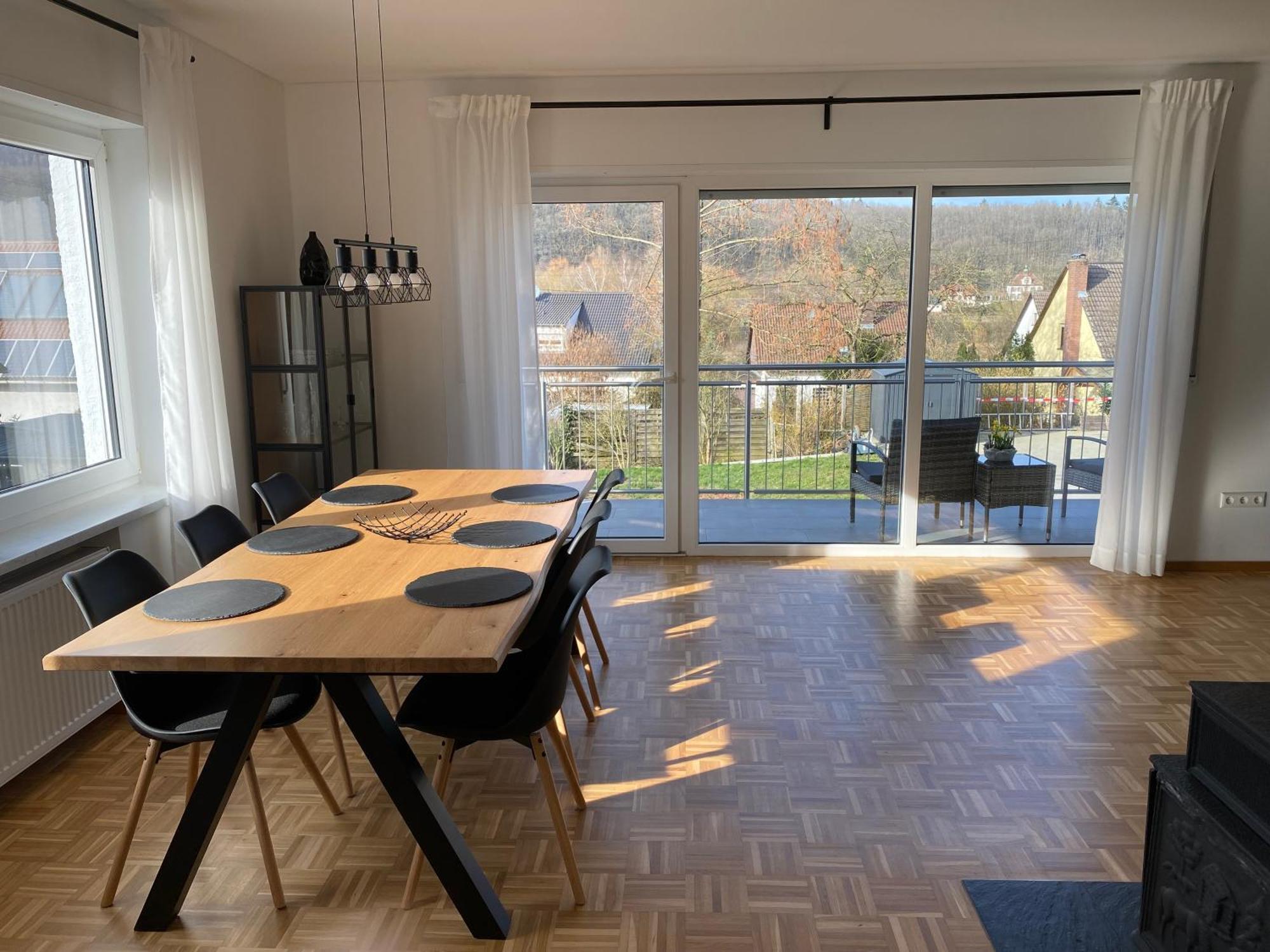 Am Kienbusch - Suedliche Weinstrasse - Erdgeschoss Apartment Annweiler am Trifels Exterior foto